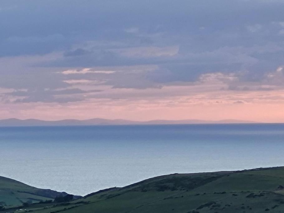Amazing Coastal & Sunset Views In Eryri Villa Llanllyfni Eksteriør bilde